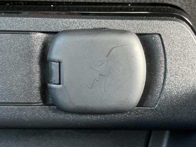 プリウス Ｚ　保証書／純正　ＳＤナビ／デジタルインナーミラー／衝突安全装置／シートヒーター／全方位モニター／車線逸脱防止支援システム／シート　ハーフレザー／パーキングアシスト　自動操舵／電動バックドア　全周囲カメラ（41枚目）