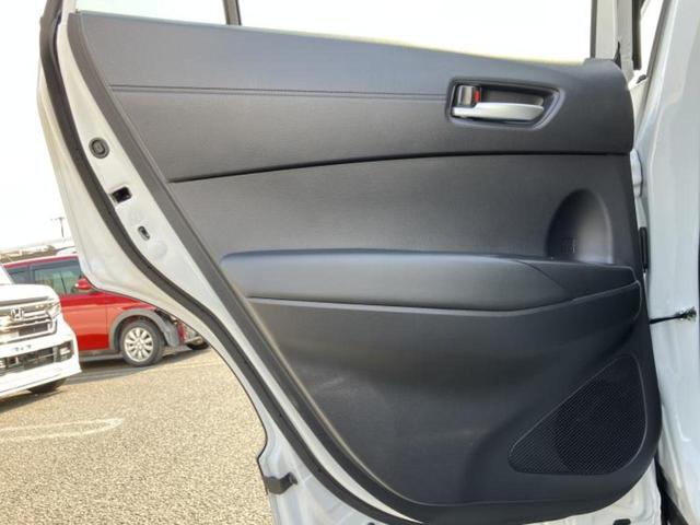 カローラクロス ハイブリッドZ ガラスルーフ/保証書/ディスプレイオーディオ+ナビ10インチ/トヨタセーフティセンス/シートヒーター 前席/パノラミックビューモニター/車線逸脱防止支援システム/シート ハーフレザー 全周囲カメラ(23枚目)