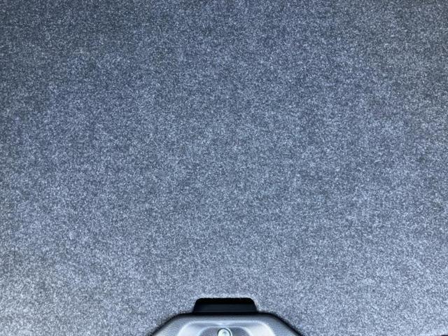 ヴォクシー ハイブリッドＳ－Ｚ　保証書／純正　１０インチ　ＳＤナビ／フリップダウンモニター／衝突安全装置／両側電動スライドドア／シートヒーター／パノラミックビューモニター／車線逸脱防止支援システム／シート　合皮　衝突被害軽減システム（24枚目）