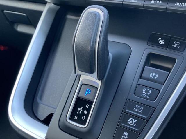 ヴォクシー ハイブリッドＳ－Ｚ　保証書／純正　１０インチ　ＳＤナビ／フリップダウンモニター／衝突安全装置／両側電動スライドドア／シートヒーター／パノラミックビューモニター／車線逸脱防止支援システム／シート　合皮　衝突被害軽減システム（26枚目）