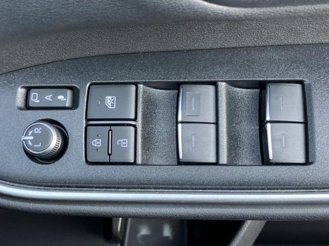 ヴォクシー ハイブリッドＳ－Ｚ　新品タイヤ／純正　１０インチ　ＳＤナビ／フリップダウンモニター　純正　１４インチ／衝突安全装置／両側電動スライドドア／シートヒーター　前席／パノラミックビューモニター／車線逸脱防止支援システム（28枚目）