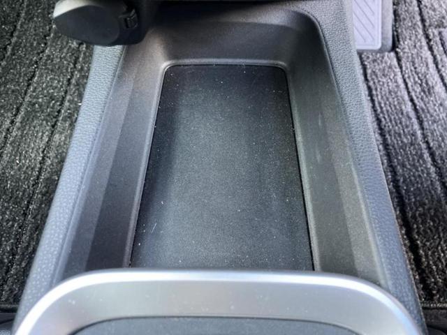 ヴォクシー ハイブリッドＳ－Ｚ　新品タイヤ／純正　１０インチ　ＳＤナビ／フリップダウンモニター　純正　１４インチ／衝突安全装置／両側電動スライドドア／シートヒーター　前席／パノラミックビューモニター／車線逸脱防止支援システム（39枚目）