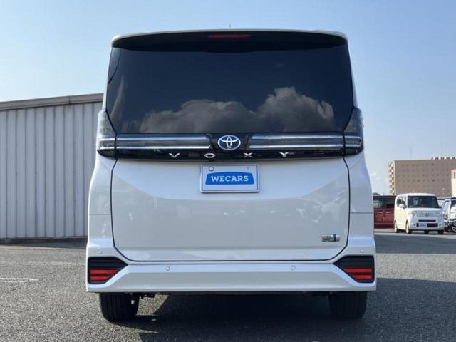 ヴォクシー ハイブリッドＳ－Ｚ　新品タイヤ／純正　１０インチ　ＳＤナビ／フリップダウンモニター　純正　１４インチ／衝突安全装置／両側電動スライドドア／シートヒーター　前席／パノラミックビューモニター／車線逸脱防止支援システム（46枚目）