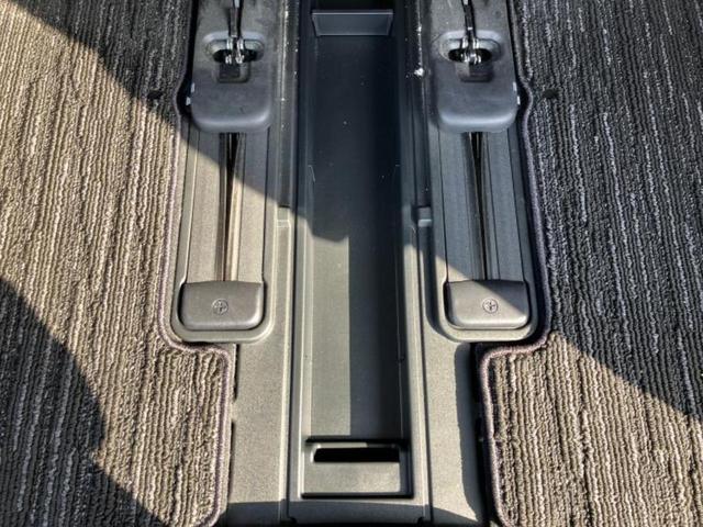 アルファード Ｓ　Ｃパッケージ　保証書／純正　ＳＤナビ／フリップダウンモニター　純正　１２．１インチ／デジタルインナーミラー／トヨタセーフティセンス／両側電動スライドドア／シートヒーター　前席／車線逸脱防止支援システム　バックカメラ（25枚目）