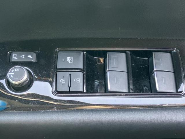 アルファード Ｓ　Ｃパッケージ　保証書／純正　ＳＤナビ／フリップダウンモニター　純正　１２．１インチ／デジタルインナーミラー／トヨタセーフティセンス／両側電動スライドドア／シートヒーター　前席／車線逸脱防止支援システム　バックカメラ（29枚目）