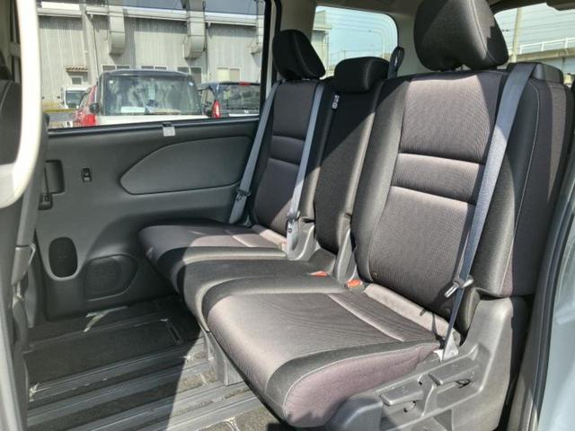 セレナ ハイウェイスターＶセレクション　純正　９インチ　ＳＤナビ／インテリジェントルームミラー／エマージェンシーブレーキ／両側電動スライドドア／アラウンドビューモニター／車線逸脱防止支援システム／プロパイロット　衝突被害軽減システム　ＥＴＣ（7枚目）