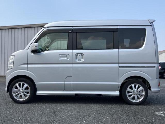 エブリイワゴン ＰＺターボスペシャル　新品タイヤ／保証書／社外　ＳＤナビ／衝突安全装置／両側電動スライドドア／ドライブレコーダー　純正／ヘッドランプ　ＨＩＤ／Ｂｌｕｅｔｏｏｔｈ接続／ＥＴＣ／ＥＢＤ付ＡＢＳ／横滑り防止装置　バックカメラ（2枚目）