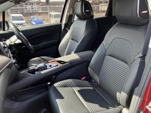 オーラ Ｇレザーエディション　新品タイヤ／保証書／ディスプレイオーディオ９インチ／インテリジェントルームミラー／エマージェンシーブレーキ／全方位モニター／車線逸脱防止支援システム／ヘッドランプ　ＬＥＤ　衝突被害軽減システム　ＥＴＣ（6枚目）