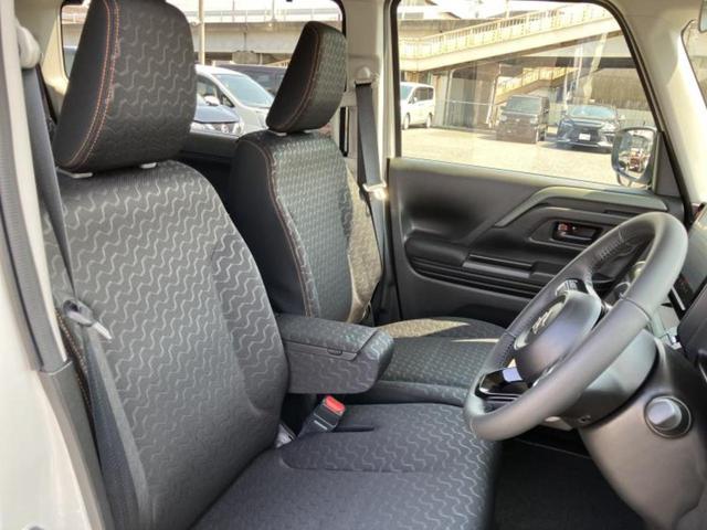 スペーシアギア ハイブリッドＸＺ　保証書／純正　９インチ　メモリーナビ／セーフティサポート（スズキ）／両側電動スライドドア／シートヒーター　前席／全方位モニター／車線逸脱防止支援システム／登録済未使用車／ヘッドランプ　ＬＥＤ（4枚目）