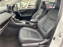 RAV4 4WD G Zパッケージ 保証書/ディスプレイオーディオ+ナビ/デジタルインナーミラー/衝突安全装置/シートヒーター/車線逸脱防止支援システム/シート ハーフレザー/電動バックドア/ヘッドランプ LED/ETC バックカメラ(6枚目)