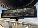 WECARSの展示場では実際に見て、触ってお車をお選びいただけます!知識の豊富な営業スタッフが様々なカーライフをご提案いたします!