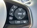 日々の運転を支えるスイッチ類を備えています。直感的な操作が可能で、快適なドライブを支援します。