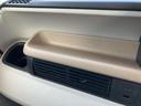 室内の空気を快適に保つための通気口。シンプルながらも洗練されたデザインで、車内空間をより快適にしてくれます。