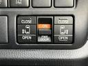 日々の運転を支えるスイッチ類を備えています。直感的な操作性を実現し、快適なドライブをサポートします。