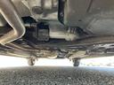 車両前方側の下廻り画像です。エンジン付近から車両中央部までの状態を確認いただけます。◆ご購入前に気になる下廻りの様子を把握したい方は、店頭スタッフまでお問い合わせ下さい。