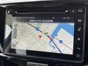 地図上に現在地や周辺道路が表示され、目的地までのルートを確認しやすい画面です。道路や施設の位置関係を把握しやすく、初めて訪れる場所への移動にも便利に活用できます。