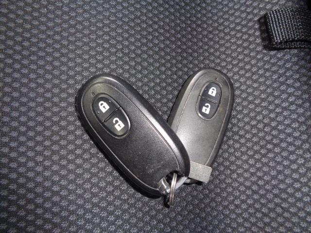 フレアクロスオーバー ＸＳ　エコアイドル・純正ナビ・ＴＶ・Ｂｌｕｅｔｏｏｔｈ音楽・ＥＴＣ・プッシュスタートＨＩＤライト（16枚目）