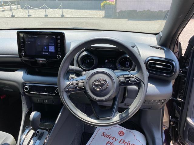 ヤリス ハイブリッドＧ　サイドカメラ　ＬＤＡ　フロントカメラ　Ｉストップ　サイドエアバッグ　スマートキ　ナビ　Ｂモニター　ドライブレコーダー　ＥＴＣ車載器　横滑り防止装置　セキュリティアラーム　メディアプレイヤー接続　ＡＢＳ（17枚目）