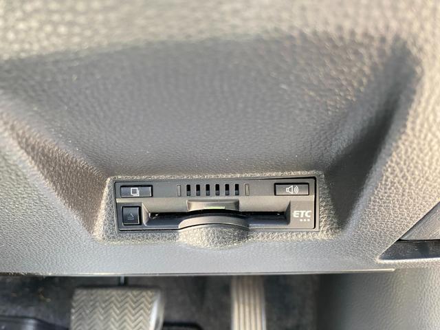 ヤリス ハイブリッドＧ　サイドカメラ　ＬＤＡ　フロントカメラ　Ｉストップ　サイドエアバッグ　スマートキ　ナビ　Ｂモニター　ドライブレコーダー　ＥＴＣ車載器　横滑り防止装置　セキュリティアラーム　メディアプレイヤー接続　ＡＢＳ（24枚目）