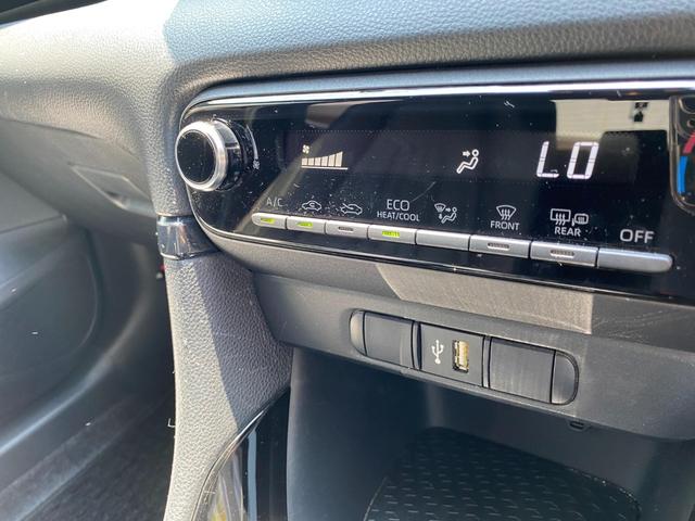 ヤリス ハイブリッドＧ　サイドカメラ　ＬＤＡ　フロントカメラ　Ｉストップ　サイドエアバッグ　スマートキ　ナビ　Ｂモニター　ドライブレコーダー　ＥＴＣ車載器　横滑り防止装置　セキュリティアラーム　メディアプレイヤー接続　ＡＢＳ（28枚目）