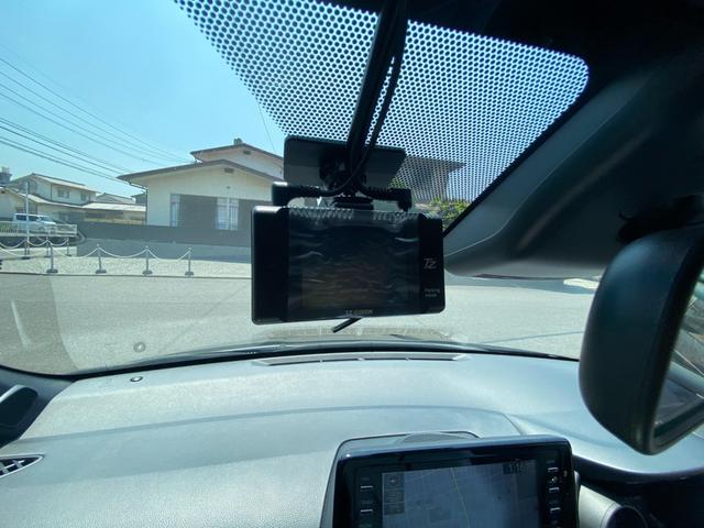 ヤリス ハイブリッドＧ　サイドカメラ　ＬＤＡ　フロントカメラ　Ｉストップ　サイドエアバッグ　スマートキ　ナビ　Ｂモニター　ドライブレコーダー　ＥＴＣ車載器　横滑り防止装置　セキュリティアラーム　メディアプレイヤー接続　ＡＢＳ（36枚目）