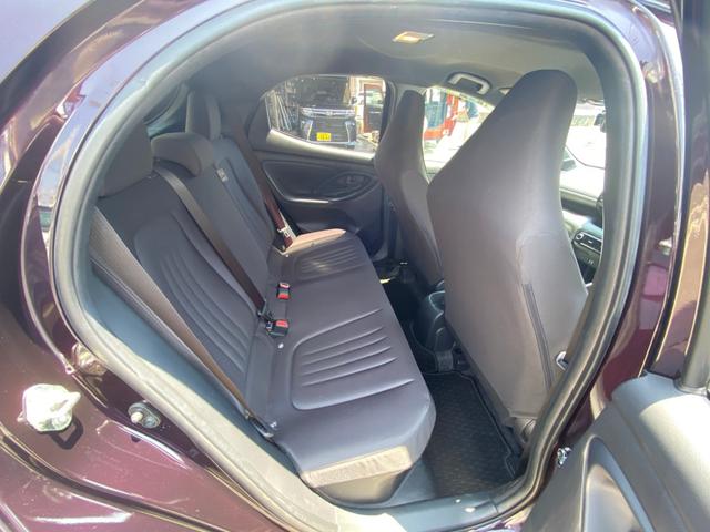 ヤリス ハイブリッドＧ　サイドカメラ　ＬＤＡ　フロントカメラ　Ｉストップ　サイドエアバッグ　スマートキ　ナビ　Ｂモニター　ドライブレコーダー　ＥＴＣ車載器　横滑り防止装置　セキュリティアラーム　メディアプレイヤー接続　ＡＢＳ（40枚目）