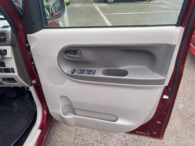 タント Ｌ　ダブルエアバック　キーフリーシステム　左右スライドドア　アイドリングＳＴＯＰ　オートエアコン　運転席エアバッグ　ＥＴＣ付　パワステ　ベンチＳ　横滑り防止　ＰＷ　ＡＢＳ　寒冷地仕様（12枚目）
