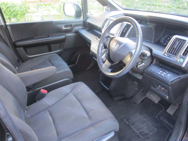 ステップワゴンスパーダ Z ナビ TV バックカメラ ETC リアモニター 両側パワースライドドア(18枚目)