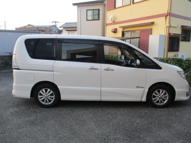 セレナ ハイウェイスター　Ｓ－ハイブリッド　ナビ　ＴＶ　バックカメラ（7枚目）