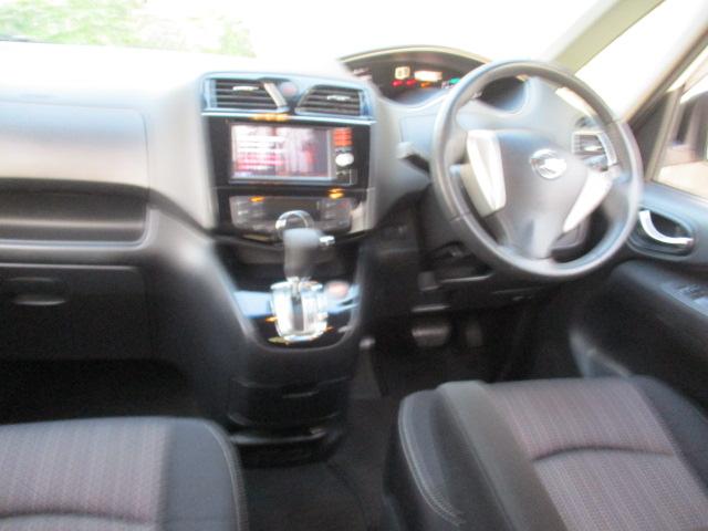 セレナ ハイウェイスター　Ｓ－ハイブリッド　ナビ　ＴＶ　バックカメラ（11枚目）