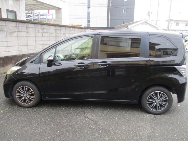 フリード Ｇ　ジャストセレクション　ナビ　ＴＶ　バックカメラ　ＥＴＣ　両側パワースライドドア（8枚目）