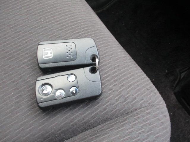 フリード Ｇ　ジャストセレクション　ナビ　ＴＶ　バックカメラ　ＥＴＣ　両側パワースライドドア（16枚目）