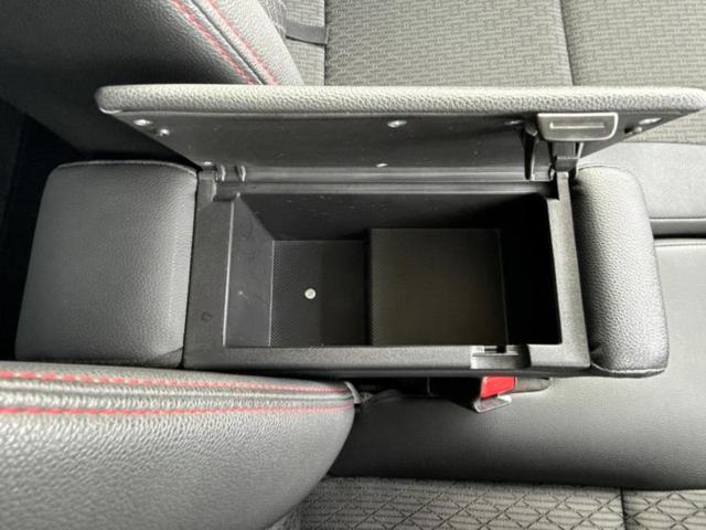 スペーシアカスタム ハイブリッドＸＳターボ　新品タイヤ／純正　８インチ　ＳＤナビ／衝突安全装置／両側電動スライドドア／シートヒーター　運転席／全方位モニター用カメラ／車線逸脱防止支援システム／シート　ハーフレザー／ドライブレコーダー　社外（32枚目）