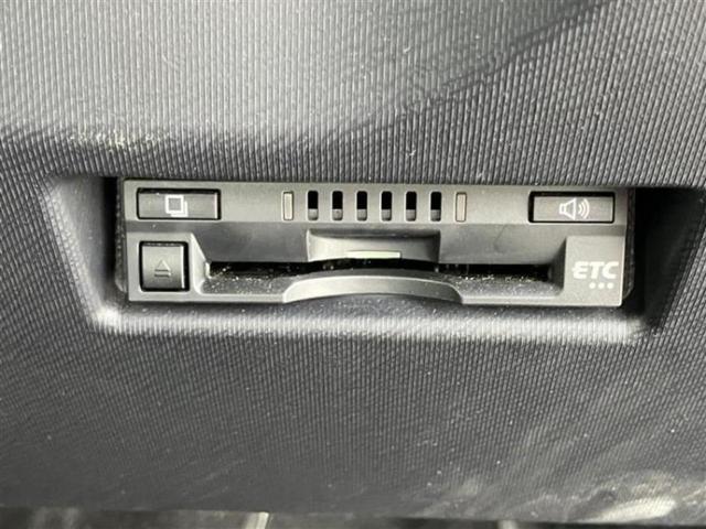 アクア Ｓ　保証書／純正　９インチ　ＳＤナビ／トヨタセーフティセンス／シートヒーター　前席／車線逸脱防止支援システム／ドライブレコーダー　３６０°／ヘッドランプ　ＬＥＤ／Ｂｌｕｅｔｏｏｔｈ接続／ＥＴＣ　禁煙車（17枚目）