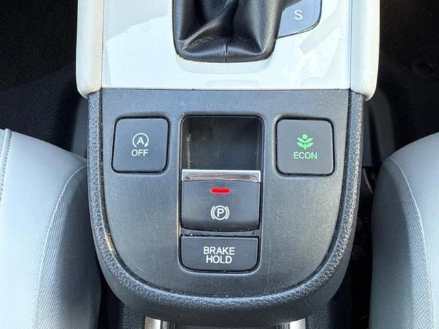 フィット ホーム　新品タイヤ／純正　８インチ　ＳＤナビ／ホンダセンシング／車線逸脱防止支援システム／パーキングアシスト　バックガイド／ヘッドランプ　ＬＥＤ／Ｂｌｕｅｔｏｏｔｈ接続／ＥＴＣ／ＥＢＤ付ＡＢＳ　バックカメラ（29枚目）