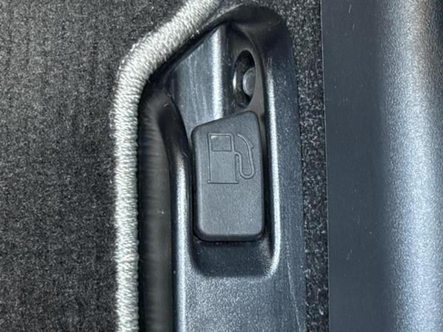 アクア Ｇ　ＧＲスポーツ・１７インチパッケージ　新品タイヤ／保証書／純正　ＳＤナビ／衝突安全装置／車線逸脱防止支援システム／ヘッドランプ　ＬＥＤ／Ｂｌｕｅｔｏｏｔｈ接続／ＥＴＣ／ＥＢＤ付ＡＢＳ／横滑り防止装置／アイドリングストップ　バックカメラ（46枚目）