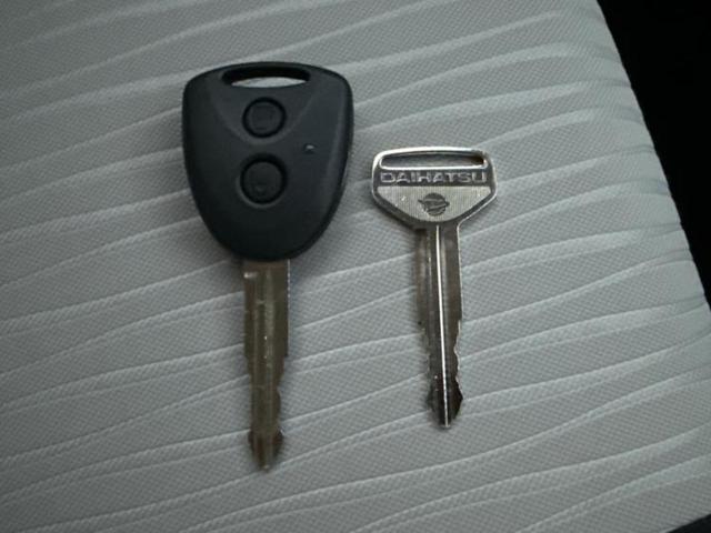 ミライース Ｌ　ＳＡ３　保証書／スマートアシスト（トヨタ・ダイハツ）／ＡＢＳ／横滑り防止装置／アイドリングストップ／禁煙車／エアバッグ　運転席／エアバッグ　助手席／衝突安全ボディ／パワーウインドウ／キーフリーシステム（27枚目）