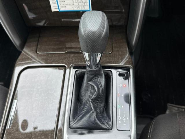 マークＸ ２５０Ｇ　Ｆパッケージ　純正　ＳＤナビ／ヘッドランプ　ＨＩＤ／Ｂｌｕｅｔｏｏｔｈ接続／ＥＴＣ／ＥＢＤ付ＡＢＳ／横滑り防止装置／バックモニター／ワンセグＴＶ／ＤＶＤ／エアバッグ　運転席／エアバッグ　助手席／ＭＴモード付き（18枚目）
