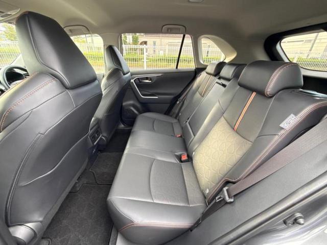 ＲＡＶ４ ４ＷＤアドベンチャー　保証書／純正　９インチ　ＳＤナビ／デジタルインナーミラー／衝突安全装置／シートヒーター　前席／車線逸脱防止支援システム／シート　合皮／電動バックドア／ドライブレコーダー　純正／ヘッドランプ　ＬＥＤ（8枚目）