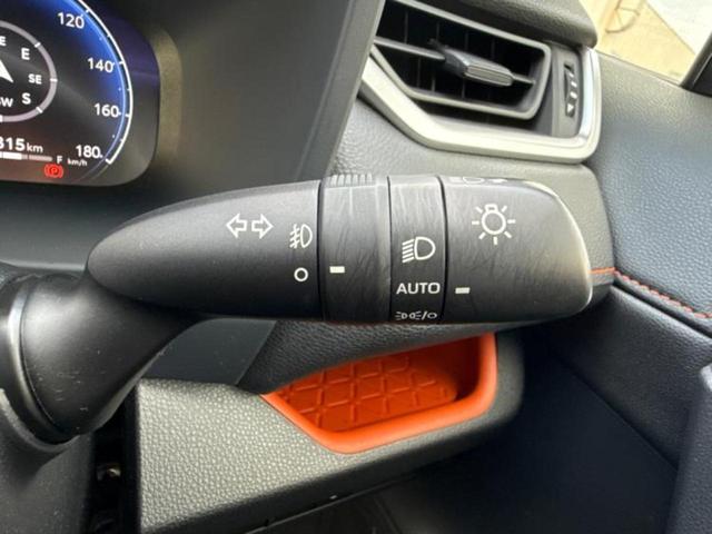 ＲＡＶ４ ４ＷＤアドベンチャー　保証書／純正　９インチ　ＳＤナビ／デジタルインナーミラー／衝突安全装置／シートヒーター　前席／車線逸脱防止支援システム／シート　合皮／電動バックドア／ドライブレコーダー　純正／ヘッドランプ　ＬＥＤ（16枚目）