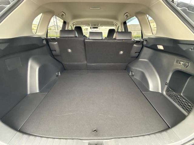 ＲＡＶ４ ４ＷＤアドベンチャー　保証書／純正　９インチ　ＳＤナビ／デジタルインナーミラー／衝突安全装置／シートヒーター　前席／車線逸脱防止支援システム／シート　合皮／電動バックドア／ドライブレコーダー　純正／ヘッドランプ　ＬＥＤ（19枚目）