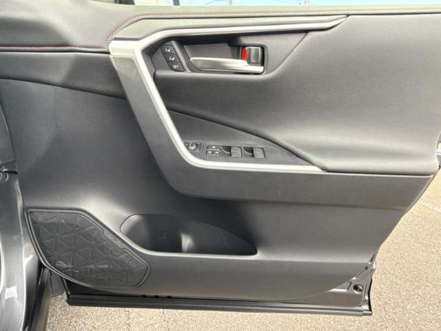ＲＡＶ４ ４ＷＤアドベンチャー　保証書／純正　９インチ　ＳＤナビ／デジタルインナーミラー／衝突安全装置／シートヒーター　前席／車線逸脱防止支援システム／シート　合皮／電動バックドア／ドライブレコーダー　純正／ヘッドランプ　ＬＥＤ（21枚目）