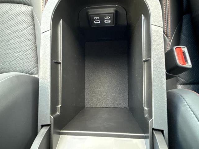 ＲＡＶ４ ４ＷＤアドベンチャー　保証書／純正　９インチ　ＳＤナビ／デジタルインナーミラー／衝突安全装置／シートヒーター　前席／車線逸脱防止支援システム／シート　合皮／電動バックドア／ドライブレコーダー　純正／ヘッドランプ　ＬＥＤ（33枚目）