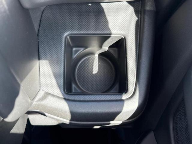 スペーシアギア ハイブリッドＸＺ　保証書／純正　９インチ　メモリーナビ／デュアルカメラブレーキサポート（スズキ）／両側電動スライドドア／シートヒーター　前席／全方位モニター／車線逸脱防止支援システム／届出済未使用車　全周囲カメラ（35枚目）