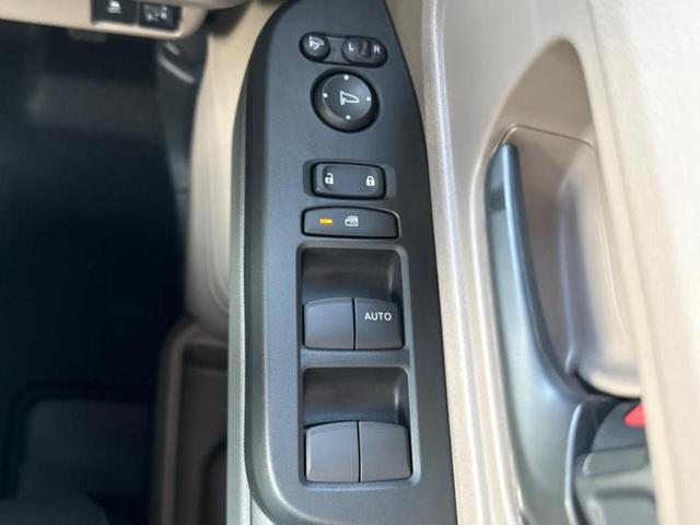 Ｎ－ＢＯＸジョイ ヒョウジュン２トーン　保証書／純正　８インチ　ナビ／ホンダセンシング／電動スライドドア／シートヒーター　前席／車線逸脱防止支援システム／登録済未使用車／ヘッドランプ　ＬＥＤ／Ｂｌｕｅｔｏｏｔｈ接続／ＥＢＤ付ＡＢＳ　禁煙車（25枚目）
