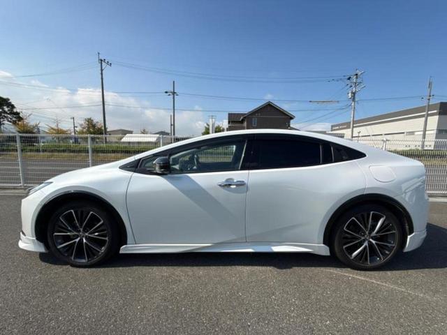 プリウス Z モデリスタエアロ/保証書/ディスプレイオーディオ+ナビ12.3インチ/デジタルインナーミラー/トヨタセーフティセンス/シートヒーター/全方位モニター/車線逸脱防止支援システム/シート 合皮 フルエアロ(2枚目)