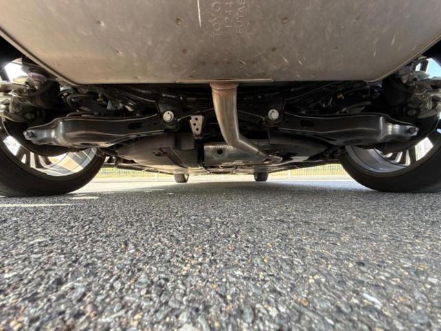 プリウス Ｚ　モデリスタエアロ／保証書／ディスプレイオーディオ＋ナビ１２．３インチ／デジタルインナーミラー／トヨタセーフティセンス／シートヒーター／全方位モニター／車線逸脱防止支援システム／シート　合皮　フルエアロ（46枚目）