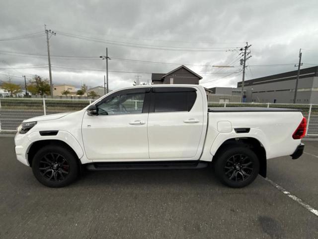 ハイラックス ４ＷＤ　Ｚ　ＧＲスポーツ　保証書／ディスプレイオーディオ＋ナビ８インチ／トヨタセーフティセンス／全方位モニター／車線逸脱防止支援システム／シート　ハーフレザー／ドライブレコーダー　社外／ヘッドランプ　ＬＥＤ　全周囲カメラ（2枚目）