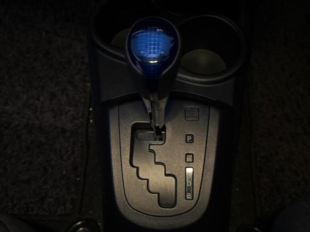 アクア S 新品タイヤ/保証書/純正 SDナビ/衝突安全装置/車線逸脱防止支援システム/ドライブレコーダー 社外/Bluetooth接続/ETC/EBD付ABS/横滑り防止装置/アイドリングストップ バックカメラ(18枚目)