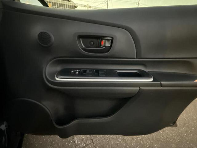 アクア S 新品タイヤ/保証書/純正 SDナビ/衝突安全装置/車線逸脱防止支援システム/ドライブレコーダー 社外/Bluetooth接続/ETC/EBD付ABS/横滑り防止装置/アイドリングストップ バックカメラ(21枚目)